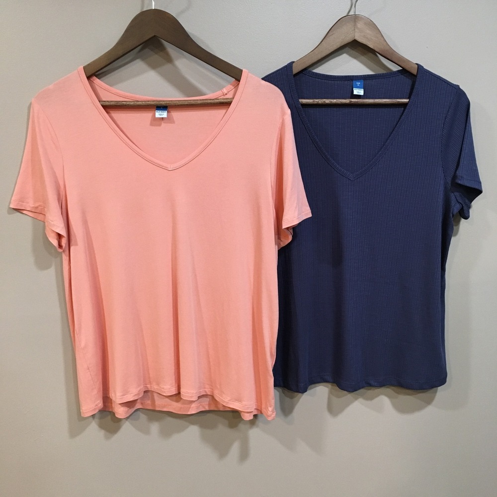 Old Navy Luxe V-Neck T-Shirt Bundle 2 Womens M Pink Blue Purple Casual Basic